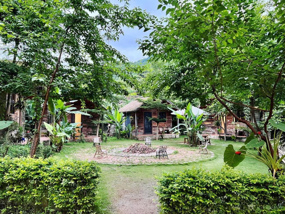 House By Lake Hotel Moc Chau Buitenkant foto