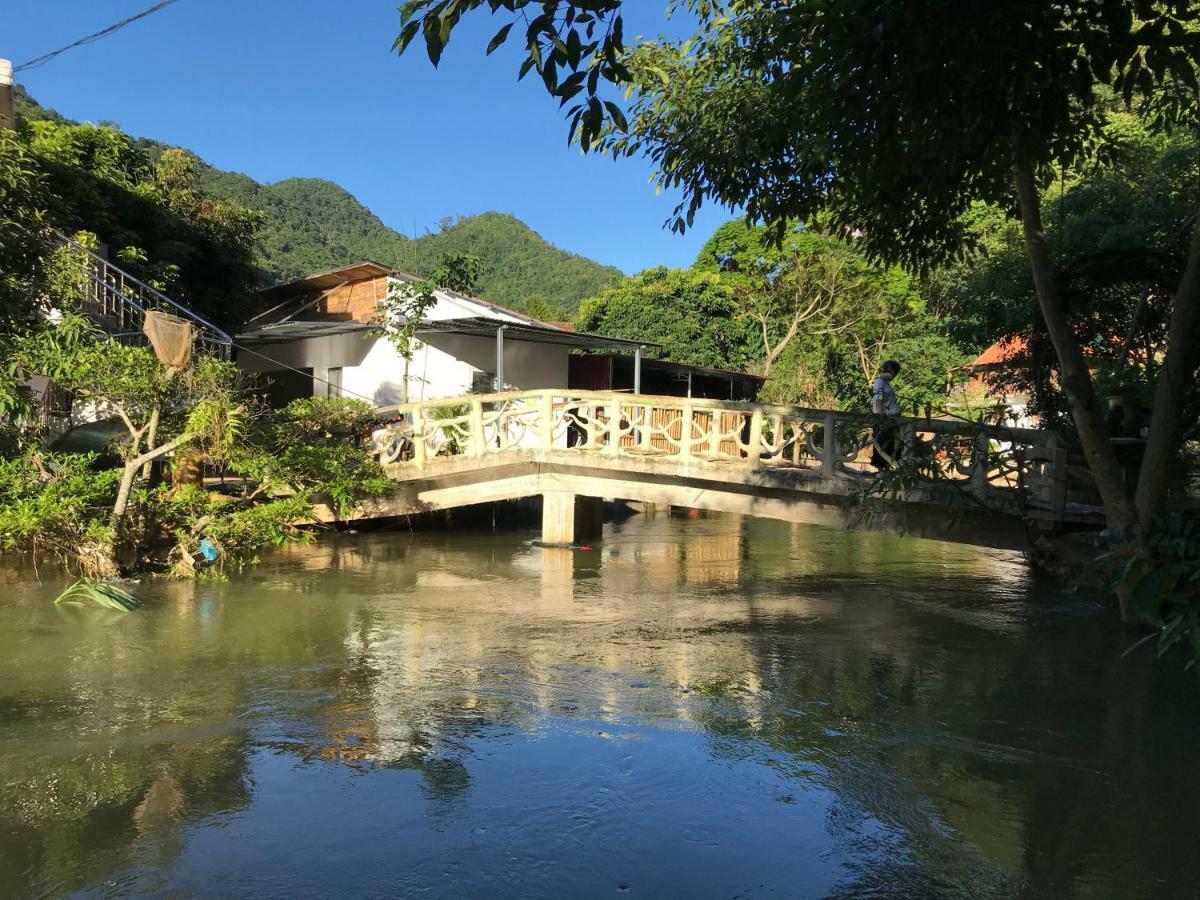 House By Lake Hotel Moc Chau Buitenkant foto